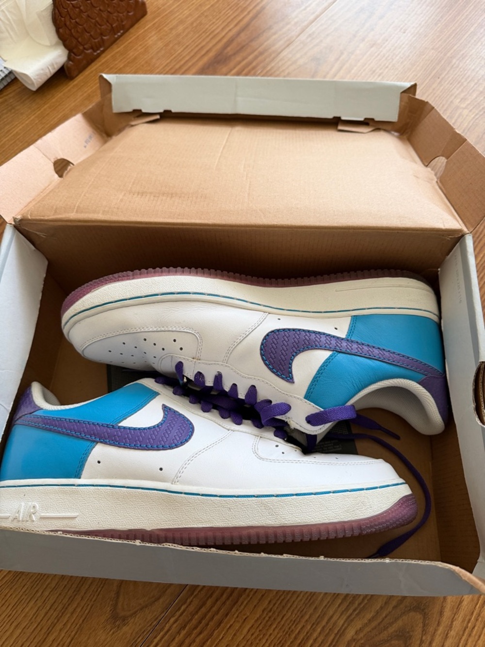 Vintage Nike Air Force 1 '07